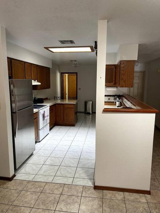 Townhouse, Two Car Garage, Fireplace Back Yard Las Cruces Exteriér fotografie