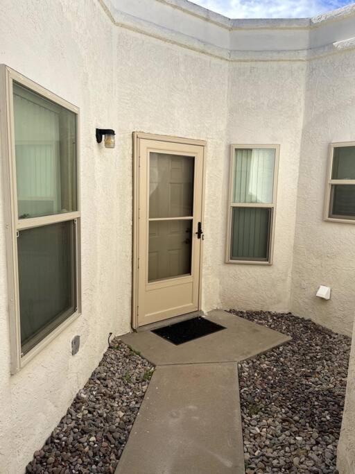 Townhouse, Two Car Garage, Fireplace Back Yard Las Cruces Exteriér fotografie
