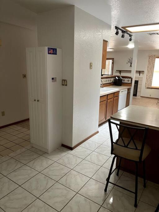 Townhouse, Two Car Garage, Fireplace Back Yard Las Cruces Exteriér fotografie