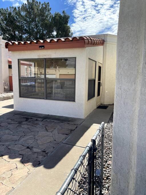 Townhouse, Two Car Garage, Fireplace Back Yard Las Cruces Exteriér fotografie