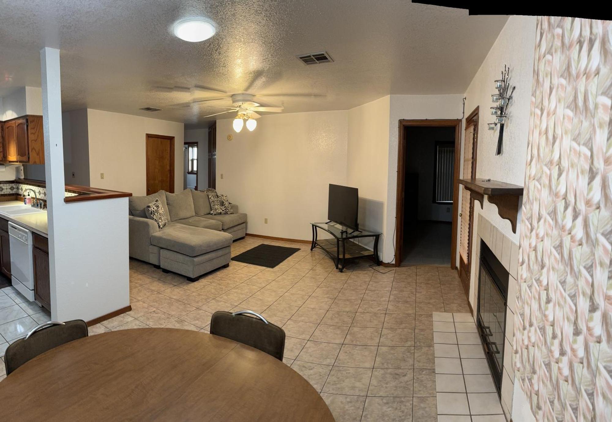 Townhouse, Two Car Garage, Fireplace Back Yard Las Cruces Exteriér fotografie